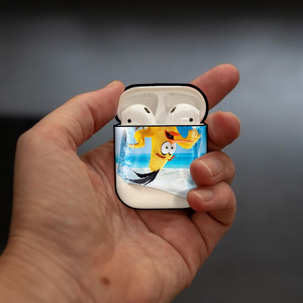 Angry Birds アングリーバード AirPods 第2世代保護ケース ハードシェル ブラック 耐衝撃・防指紋・カラビナ付き