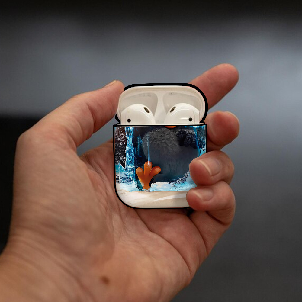 Angry Birds アングリーバード AirPods 第2世代保護ケース ハードシェル ブラック 耐衝撃・防指紋・カラビナ付き