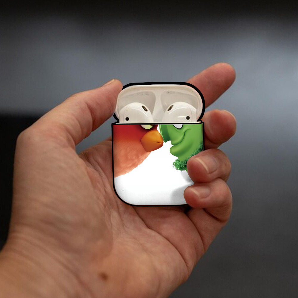 Angry Birds アングリーバード AirPods 第2世代保護ケース ハードシェル ブラック 耐衝撃・防指紋・カラビナ付き