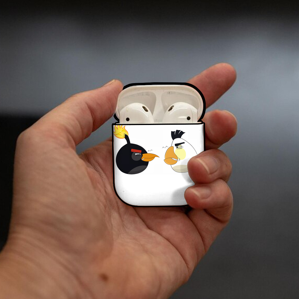 Angry Birds アングリーバード AirPods 第2世代保護ケース ハードシェル ブラック 耐衝撃・防指紋・カラビナ付き